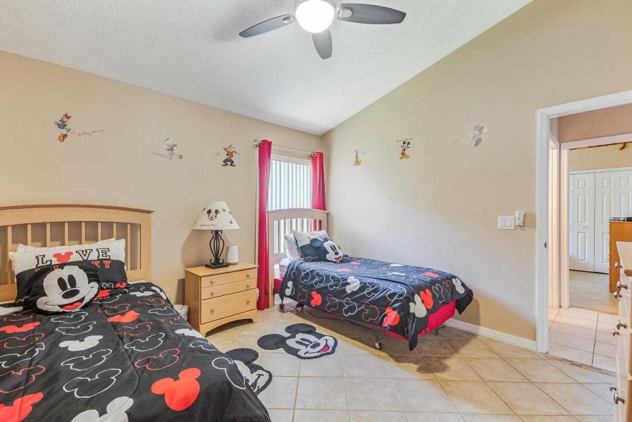 Two Master Bedrooms Pool Home Private Yard Орландо Екстериор снимка